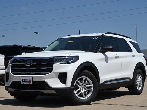 New 2025 Ford Explorer Active image 2