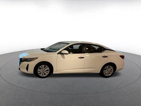 Used 2025 Nissan Sentra S FWD image 10
