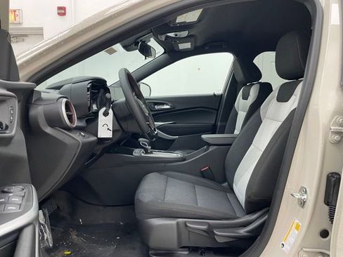 New 2026 Chevrolet Trax RS w/ Driver Confidence Package FWD image 9