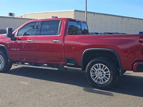 Used 2021 Chevrolet Silverado 2500 High Country w/ Z71 Off-Road Package image 6
