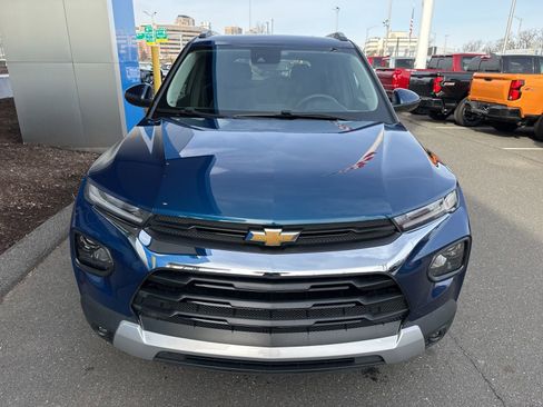 Used 2021 Chevrolet TrailBlazer LT w/ Convenience Package image 2