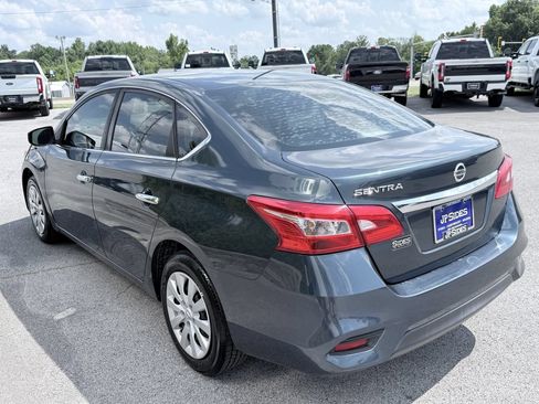 Used 2018 Nissan Sentra S FWD image 5