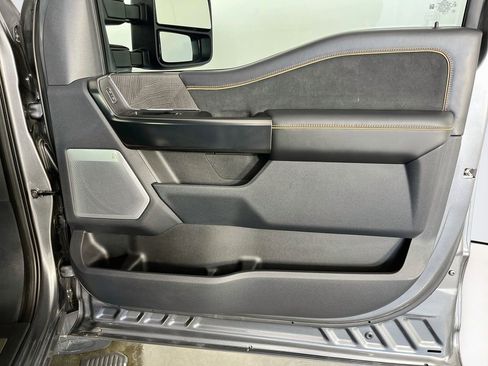 Used 2024 Ford F250 Platinum AWD/4WD image 38