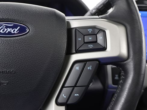 Used 2022 Ford F250 Lariat w/ Tremor Off-Road Package image 16