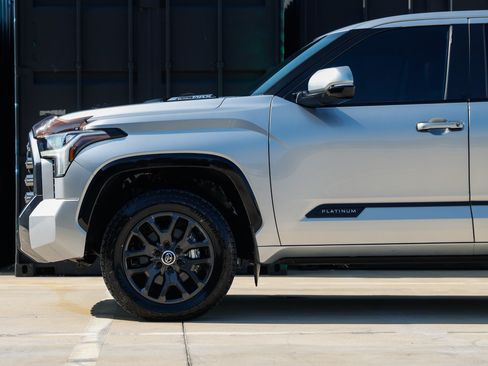 Used 2024 Toyota Tundra Platinum AWD/4WD image 27