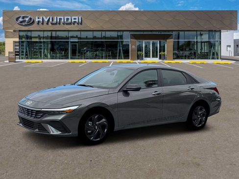 Used 2026 Hyundai Elantra Sport w/ Cargo Package FWD image 2