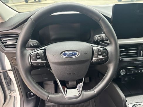 Used 2023 Ford Escape Active w/ Tech Pack #1 AWD/4WD image 16