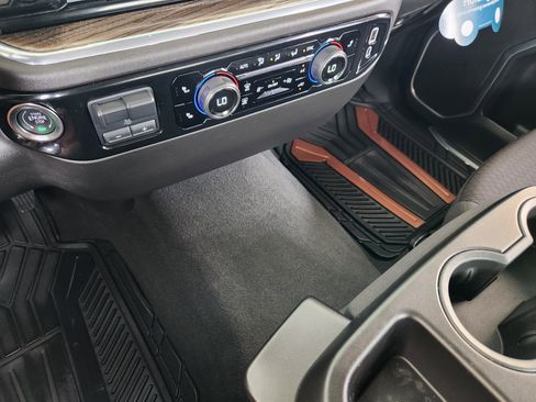 Certified 2025 Chevrolet Silverado 1500 LT AWD/4WD image 20