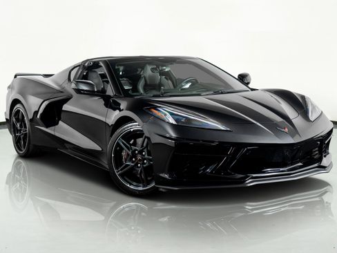 Used 2020 Chevrolet Corvette Stingray Preferred Cpe w/ 2LT image 4