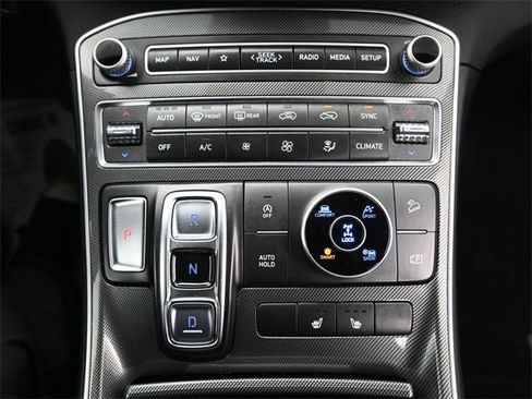 Used 2023 Hyundai Santa Fe SEL image 16