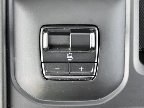 Used 2024 GMC Sierra 2500 Denali Ultimate image 29