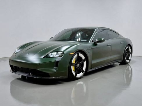 Used 2025 Porsche Taycan Turbo S w/ Premium Package AWD/4WD image 9