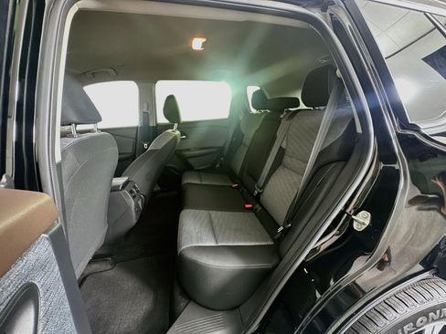 Used 2023 Nissan Rogue SV FWD image 28