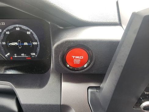 Certified 2025 Toyota 4Runner TRD Off-Road AWD/4WD image 27