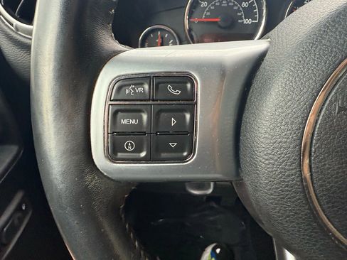 Used 2017 Jeep Wrangler Unlimited Rubicon image 20