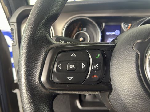 Used 2020 Jeep Gladiator Sport AWD/4WD image 19