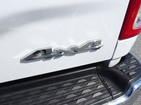 Used 2024 RAM 2500 Tradesman w/ Chrome Appearance Group image 12