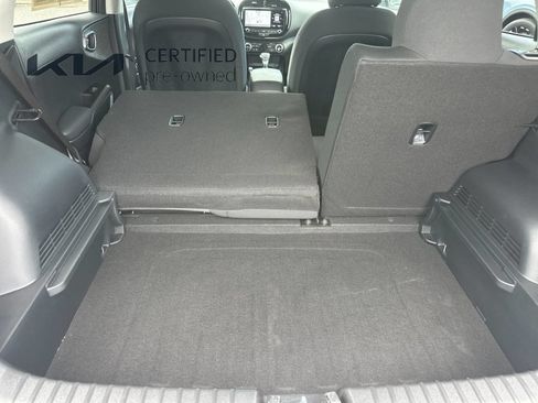 Used 2024 Kia Soul S FWD image 16