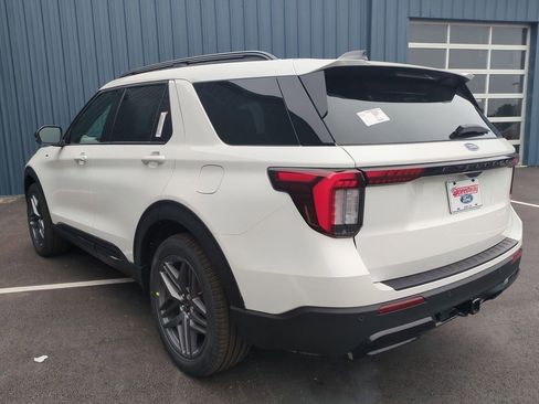 New 2026 Ford Explorer ST-Line w/ ST-Line Street Pack image 9