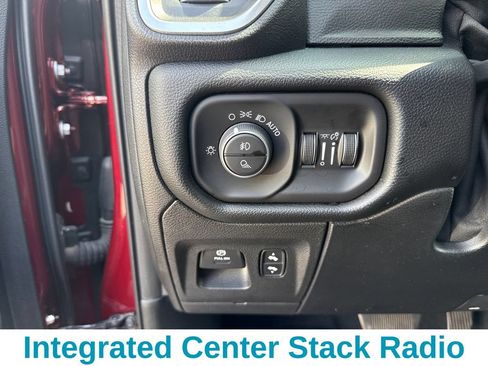 Used 2019 RAM 1500 Laramie AWD/4WD image 14