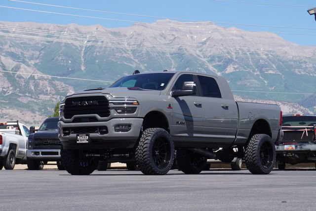 Used 2026 RAM 3500 Laramie AWD/4WD image 3