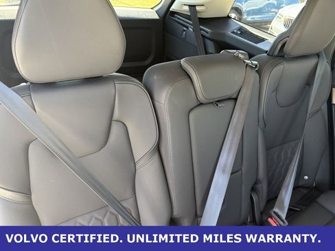 Certified 2025 Volvo XC90 B6 Plus image 35