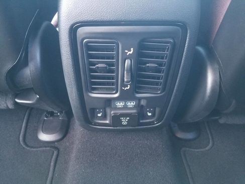 Certified 2024 Dodge Durango GT image 14