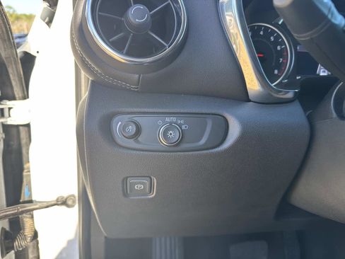 Used 2024 Chevrolet Blazer LT w/ Convenience Package image 31