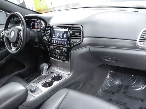 Used 2022 Jeep Grand Cherokee Limited image 28