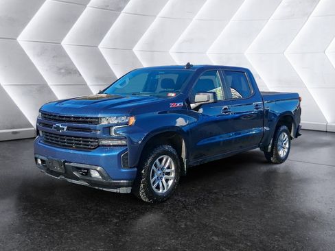 Used 2021 Chevrolet Silverado 1500 RST image 2