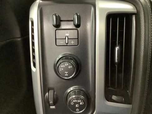 Used 2014 GMC Sierra 1500 SLT w/ SLT Crew Cab Value Package AWD/4WD image 15