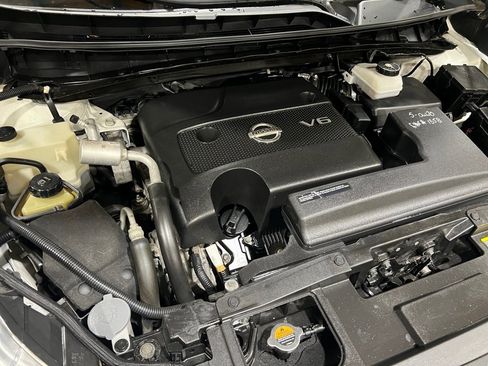 Used 2018 Nissan Murano SV image 41