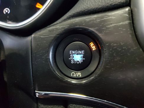 Used 2018 Jeep Grand Cherokee Limited RWD image 30