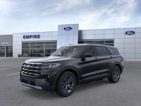 New 2026 Ford Explorer Active AWD/4WD image 1
