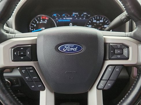 Used 2022 Ford F250 Lariat w/ Lariat Ultimate Package AWD/4WD image 19