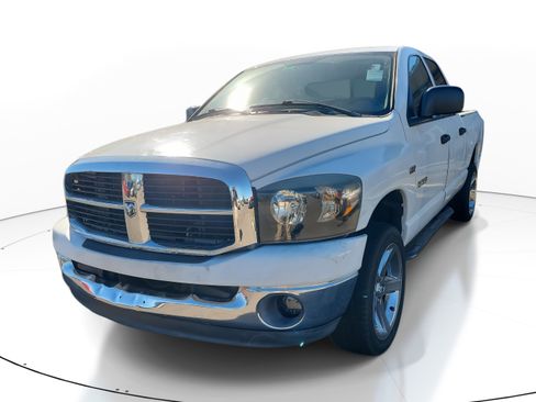 Used 2008 Dodge Ram 1500 Truck SLT w/ Trailer Tow Group image 3