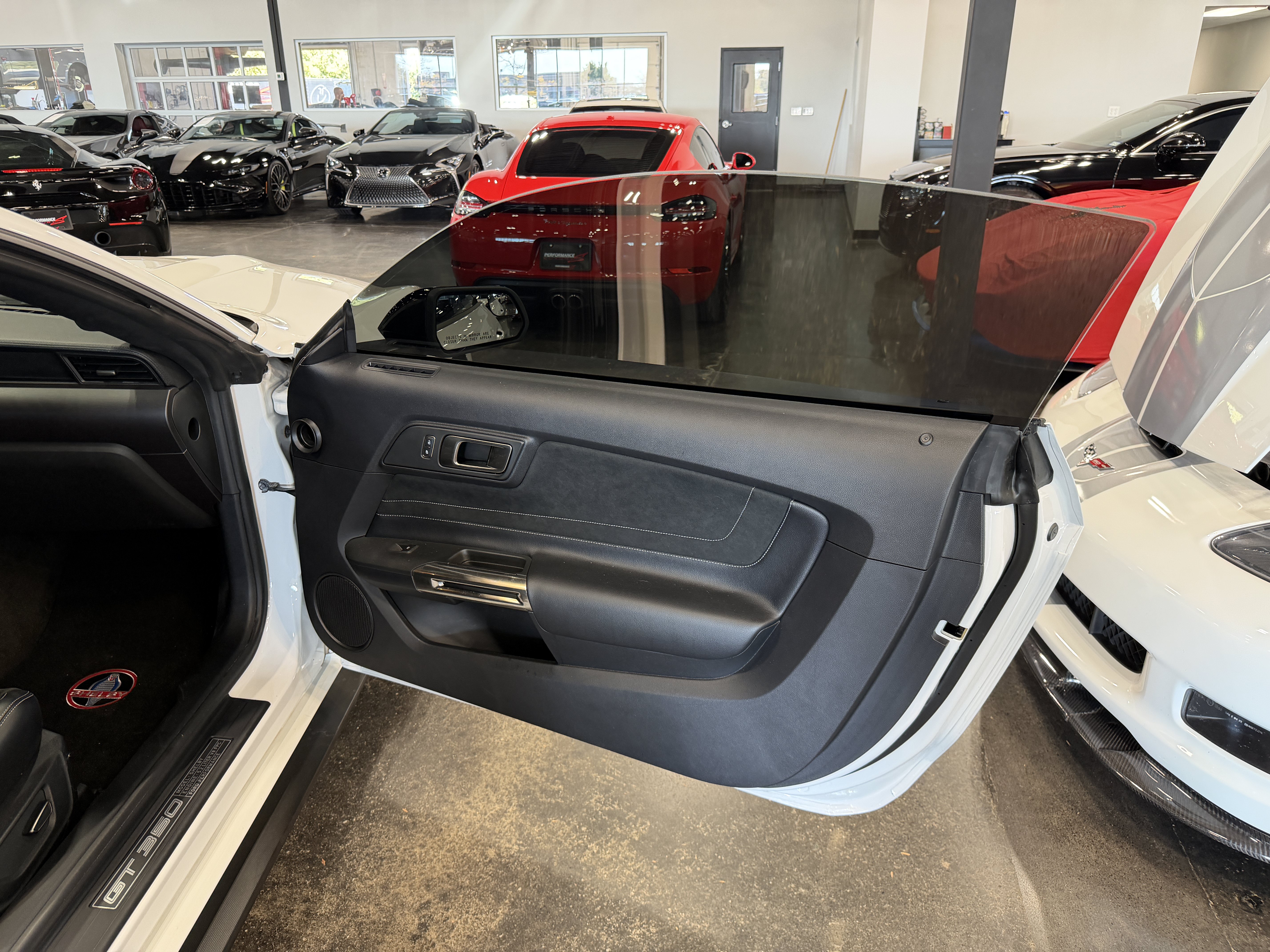 Used 2016 Ford Mustang Shelby GT350 w/ Technology Package RWD image 13