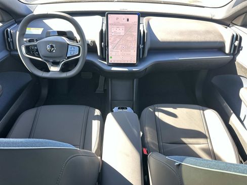 New 2026 Volvo EX30 Plus image 7