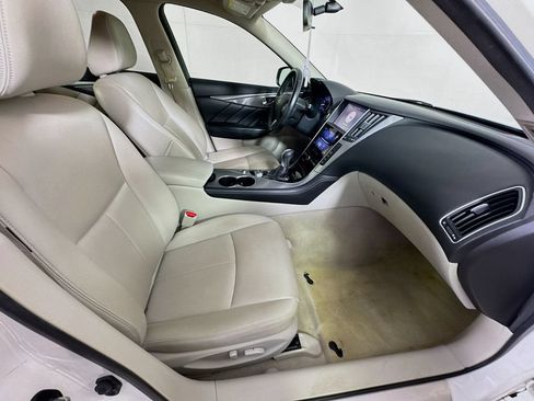 Used 2015 INFINITI Q50 RWD image 32