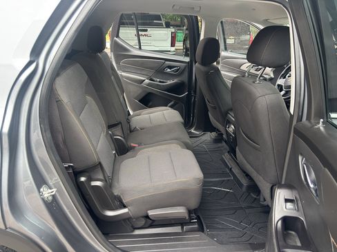 Used 2020 Chevrolet Traverse LS FWD image 18
