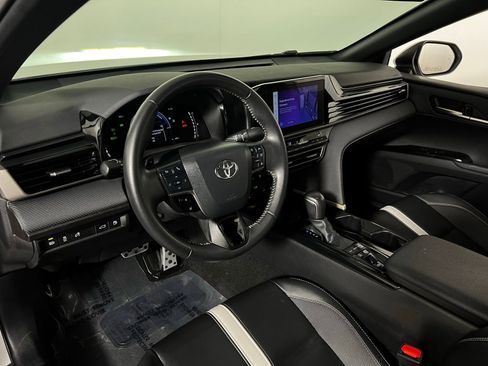 Certified 2025 Toyota Camry SE FWD image 12