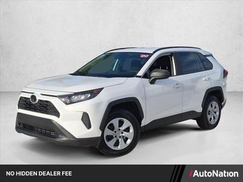 Used 2020 Toyota RAV4 LE FWD image 1