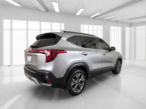 Used 2024 Kia Seltos S AWD/4WD image 8