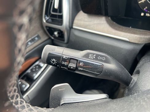 Used 2023 Kia Sorento SX Prestige image 16