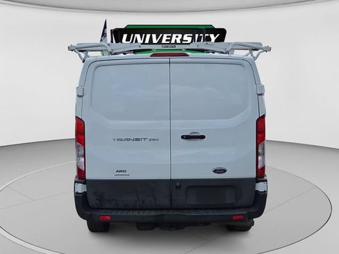 Used 2022 Ford Transit 250 Low Roof AWD image 4