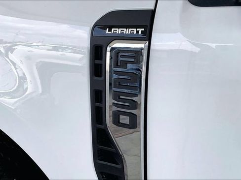 Used 2024 Ford F250 Lariat AWD/4WD image 22