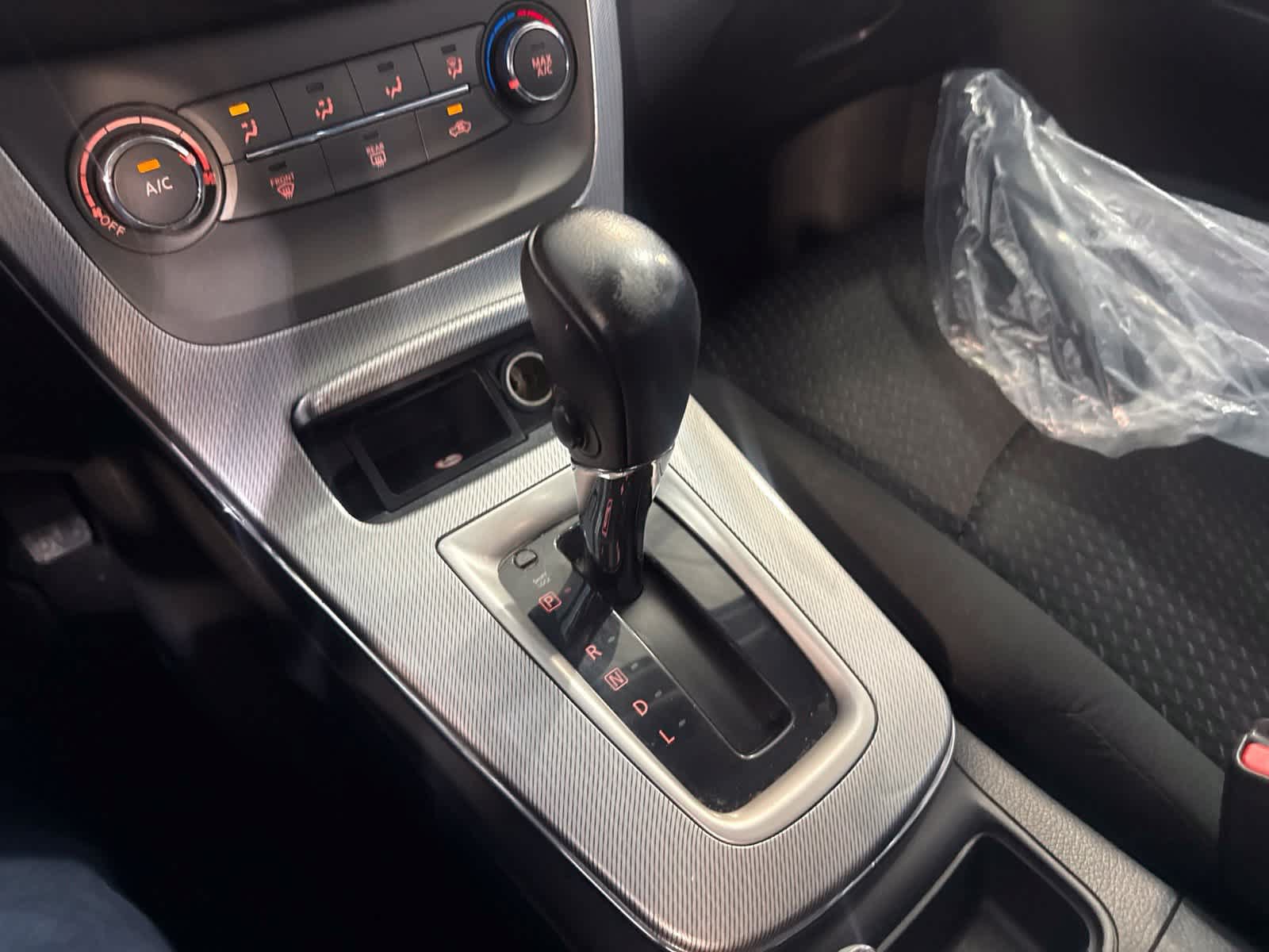 Used 2013 Nissan Sentra SR w/ Driver Pkg FWD image 24
