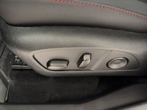 New 2026 Chevrolet Traverse Z71 w/ LPO, Floor Liner Package image 11