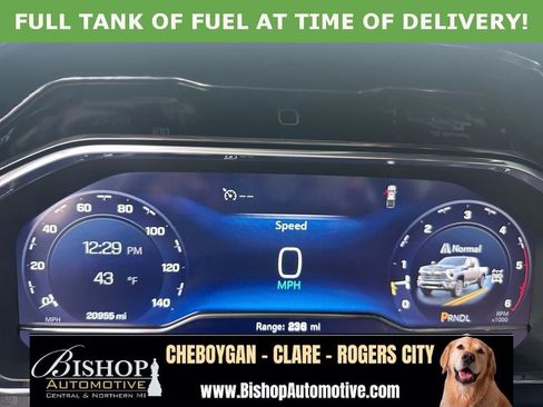 Used 2025 Chevrolet Silverado 2500 LT w/ Convenience Package AWD/4WD image 4