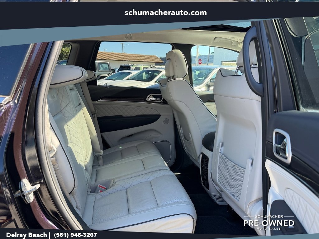 Certified 2020 Jeep Grand Cherokee Summit AWD/4WD image 18